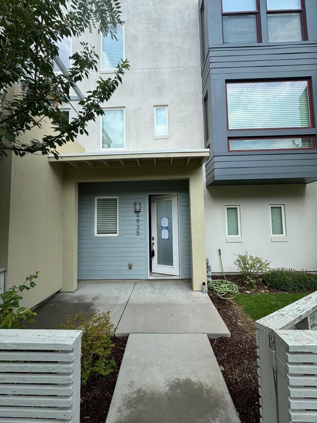 property at 4935 W Daybreak Pkwy