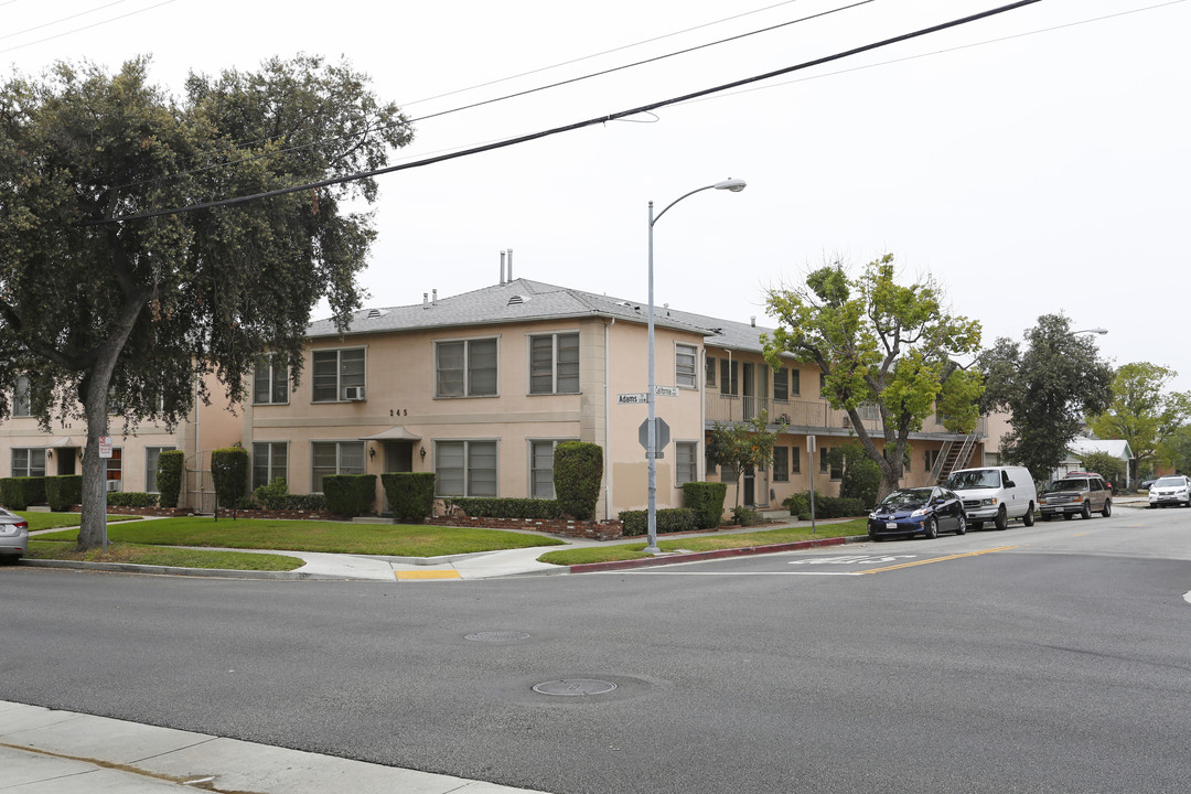 243-245 N Adams St in Glendale, CA - Building Photo