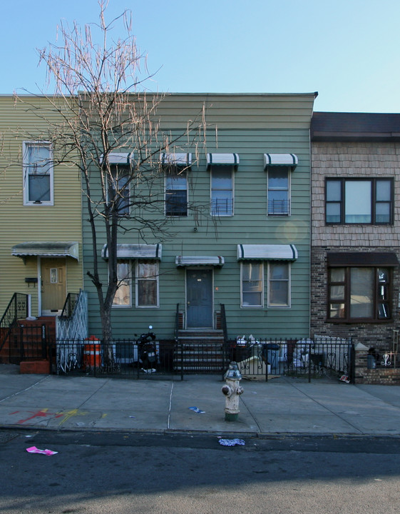 743 41st St in Brooklyn, NY - Foto de edificio