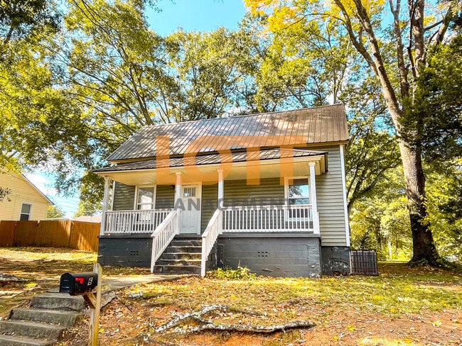 property at 6 Pelzer St