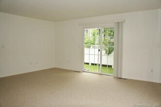 22 Ferris Ave in Norwalk, CT - Building Photo - Building Photo