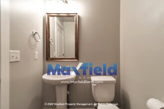 529 Fox Chase Dr in Draper, UT - Building Photo - Building Photo