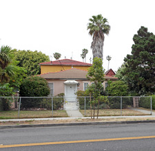 921 7th St in Santa Monica, CA - Building Photo - Building Photo