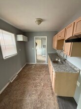 7033 Westminster Ave in Warren, MI - Building Photo - Building Photo