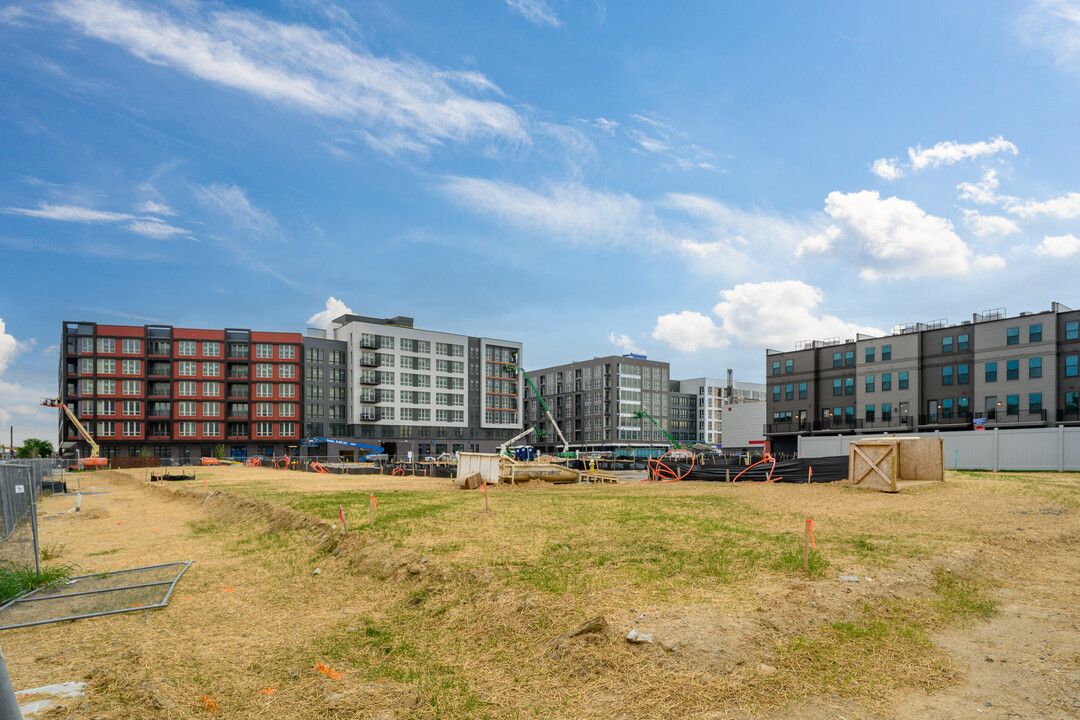 Del Ray Corner At Oakville in Alexandria, VA - Building Photo