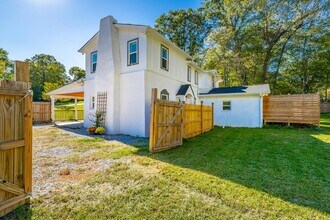 103 S Germantown Rd in Chattanooga, TN - Foto de edificio - Building Photo