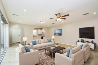 1088 S Agnes Ln in Gilbert, AZ - Foto de edificio - Building Photo