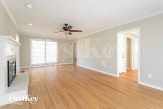 1049 Independence Ct in Alabaster, AL - Building Photo - Building Photo