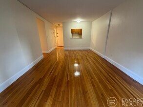 33 Lancaster Terrace in Brookline, MA - Building Photo - Building Photo