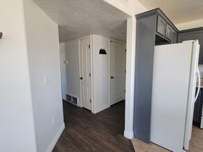 3969 Romney Park Dr in West Jordan, UT - Building Photo - Building Photo