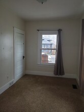 3924 SE Grant Ct in Portland, OR - Foto de edificio - Building Photo