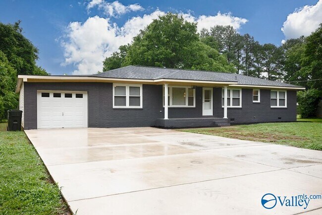 117 Carol Dr in Madison, AL - Building Photo - Building Photo