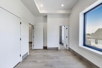 2023 N Drake Ave, Unit 3N in Chicago, IL - Building Photo - Building Photo