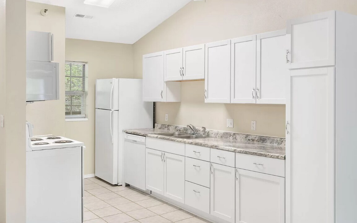 250 Berry Dr-Unit -1 in Branson, MO - Building Photo