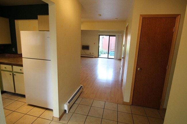 1625 W Elizabeth St in Fort Collins, CO - Foto de edificio - Building Photo