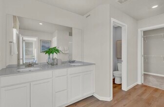 2256 Horseshoe Cir in Naperville, IL - Building Photo - Building Photo