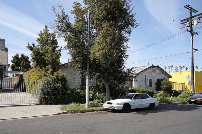 1921 8th Ave in Los Angeles, CA - Building Photo - Building Photo