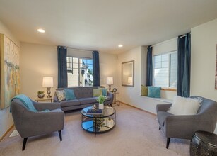 11719 12th Ave W in Everett, WA - Building Photo - Building Photo