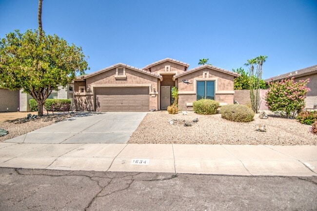 property at 1634 W Windsong Dr