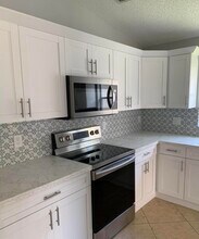 1436 Waterway Cove Dr in Wellington, FL - Building Photo - Building Photo
