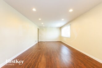 5141 Oak Center Dr in Oak Lawn, IL - Building Photo - Building Photo