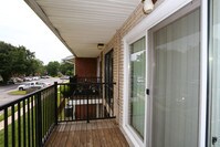 Mallow at The Hills photo'