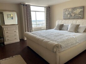 7510 Hornwood Dr in Houston, TX - Building Photo