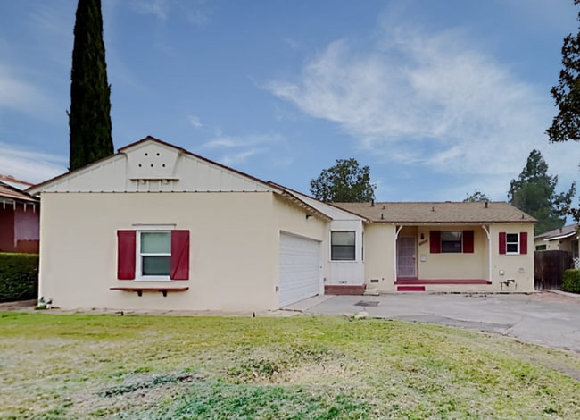 property at 15046 Romar St