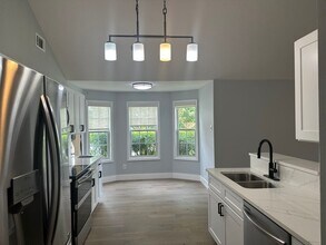 6686 Browns Mill Ferry Dr in Stonecrest, GA - Building Photo - Building Photo