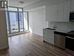 60 Frederick St in Kitchener, ON - Building Photo - Building Photo