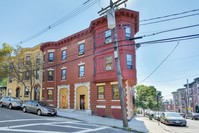 69-71 Congress Ave in Chelsea, MA - Foto de edificio - Building Photo