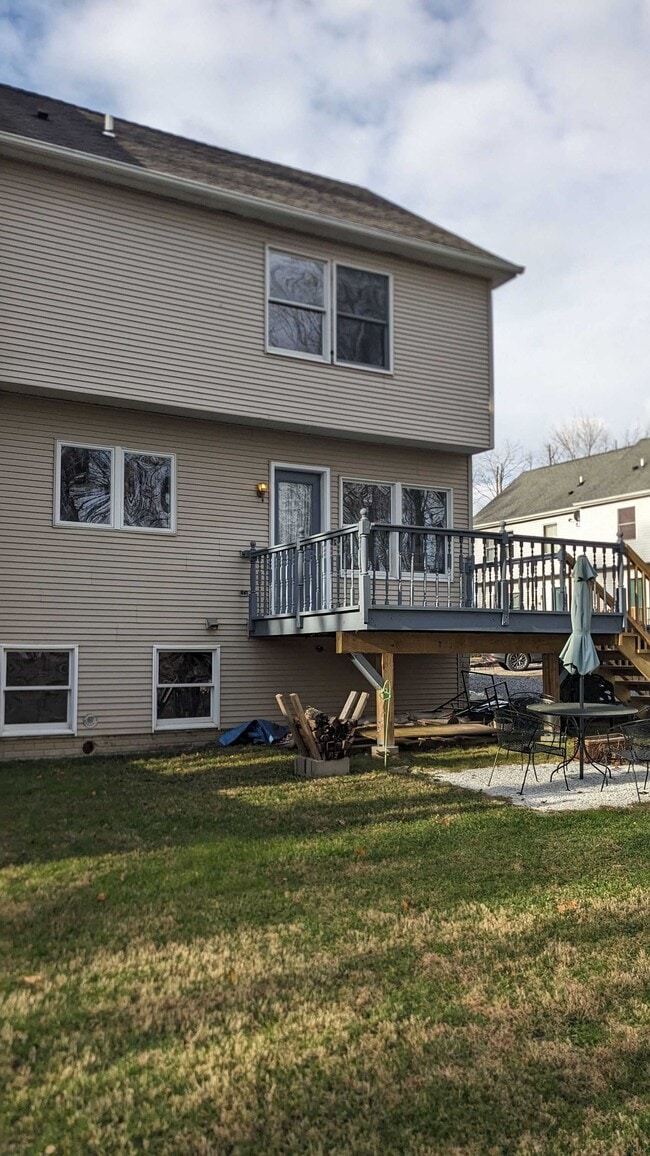 10 Wells Woods Ln in Brewster, NY - Building Photo - Building Photo