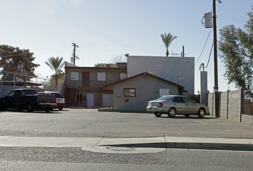 8-Plex in Phoenix, AZ - Foto de edificio