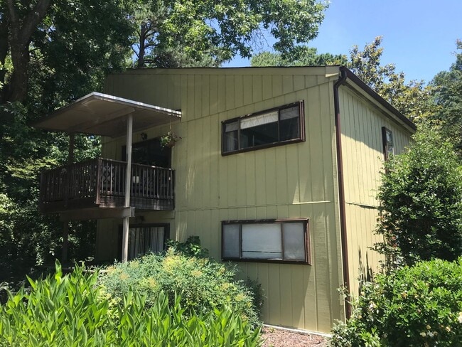 611 Pine Ridge Pl in Raleigh, NC - Building Photo - Building Photo