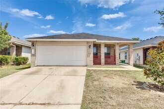 12420 Sky Harbor Dr in Austin, TX - Building Photo - Building Photo
