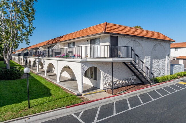 Villa Granada Apartments