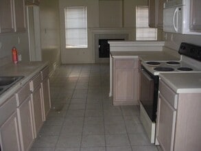 7720 Wolf Hollow Dr in Memphis, TN - Building Photo - Building Photo