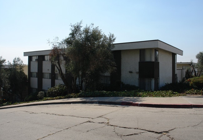 Fairway Apartments in San Diego, CA - Foto de edificio - Building Photo