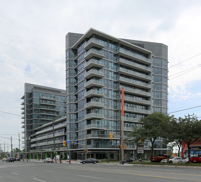 IQ Condos Phase 1 in Toronto, ON - Building Photo - Building Photo