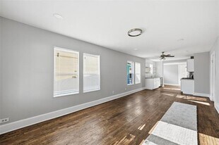 2639 Burger Ave in Dallas, TX - Building Photo