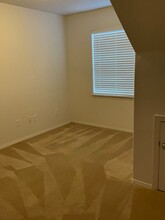 17042 SW Berkeley Ln in Beaverton, OR - Building Photo - Building Photo