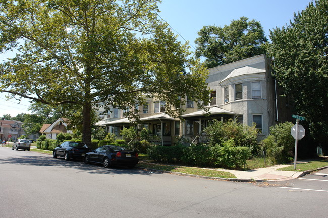 331-339 Stiles St in Elizabeth, NJ - Building Photo - Building Photo