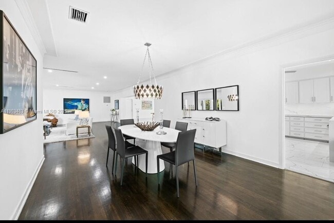 641 Island Rd in Miami, FL - Building Photo - Building Photo