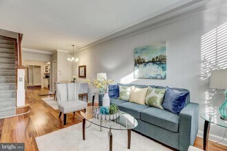 512 E Clement St in Baltimore, MD - Building Photo - Building Photo