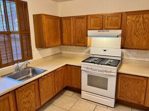 1115 Whatcoat St in Baltimore, MD - Building Photo - Building Photo
