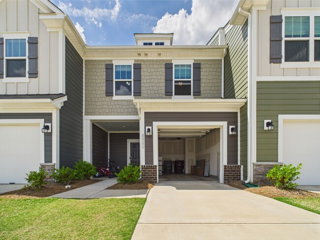 property at 2843 Yeager Dr NW