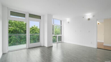 65-18 Austin St, Unit 6F in Queens, NY - Building Photo - Building Photo