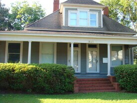 205 W Gordon St in Valdosta, GA - Building Photo