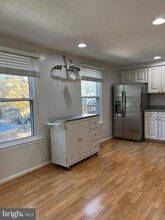 6016 Wild Ginger Ct in Columbia, MD - Building Photo - Building Photo