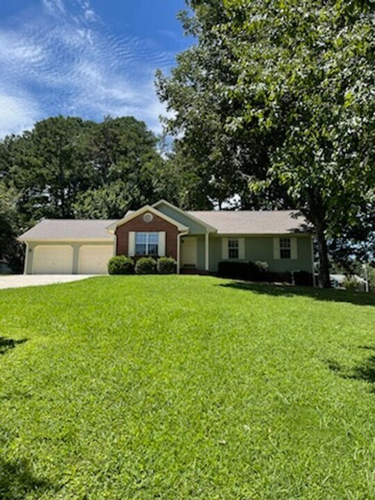 142 Ashlin Woods Dr NE in Cleveland, TN - Building Photo